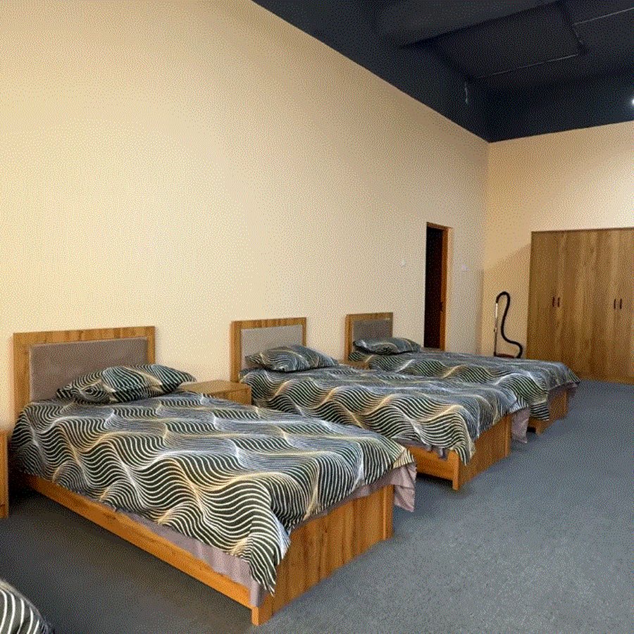 Boarding rooms