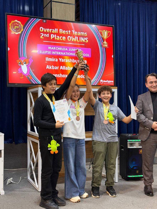 Ellipse team taking 2nd place at Owlypia OWLINS